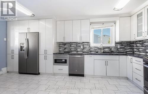 Upper - 1 Hunters Cove Court, Brampton, ON - Indoor Photo Showing Kitchen With Upgraded Kitchen