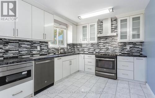 Upper - 1 Hunters Cove Court, Brampton, ON - Indoor Photo Showing Kitchen With Upgraded Kitchen