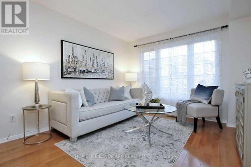 118 - 5030 Heatherleigh Avenue, Mississauga, ON - Indoor Photo Showing Living Room