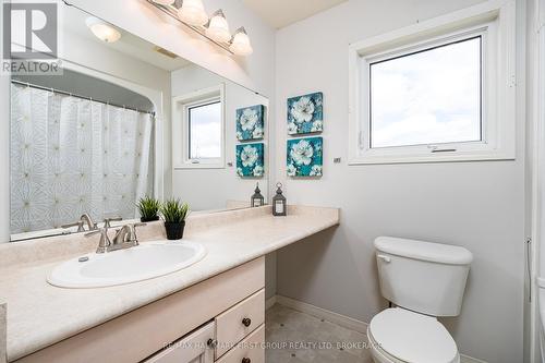 819 County Rd 9 Road, Greater Napanee, ON - Indoor Photo Showing Bathroom