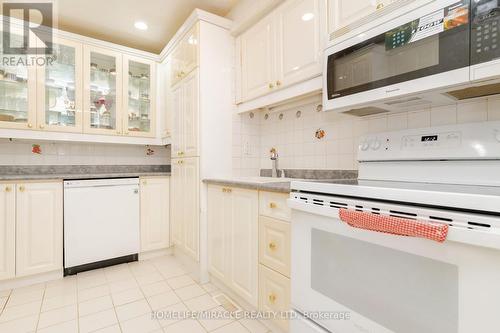 56 - 50 Blackwell Avenue, Toronto, ON - Indoor Photo Showing Kitchen