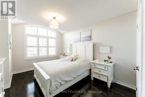 27 Heron Hollow Avenue, Richmond Hill, ON - Indoor Photo Showing Bedroom