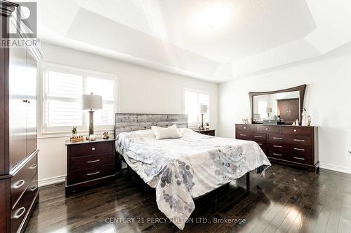 27 Heron Hollow Avenue, Richmond Hill, ON - Indoor Photo Showing Bedroom