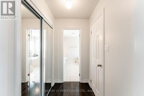 27 Heron Hollow Avenue, Richmond Hill, ON - Indoor Photo Showing Other Room