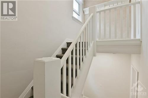 391 Greenwood Avenue, Ottawa, ON - Indoor Photo Showing Other Room