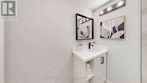 1203 - 11 Townsgate Drive, Vaughan, ON - Indoor Photo Showing Bathroom