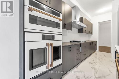 13 James Walker Avenue, Caledon, ON - Indoor Photo Showing Kitchen