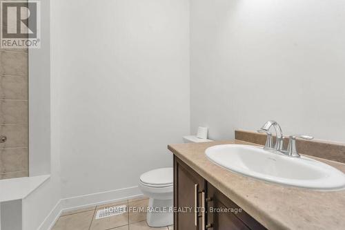 13 James Walker Avenue, Caledon, ON - Indoor Photo Showing Bathroom