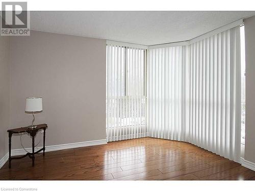 1237 North Shore Boulevard Unit# 404, Burlington, ON - Indoor Photo Showing Other Room