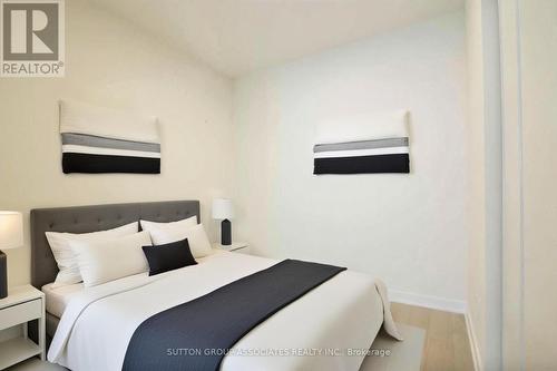 416 - 840 St Clair Avenue W, Toronto, ON - Indoor Photo Showing Bedroom