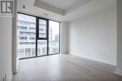 416 - 840 St Clair Avenue W, Toronto, ON - Indoor Photo Showing Other Room