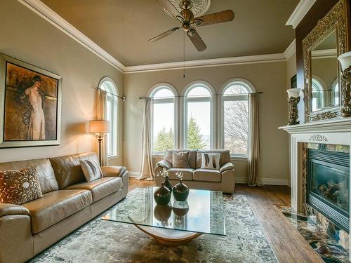 Home theatre - 45 Ch. Des Amarantes, Sainte-Anne-Des-Lacs, QC - Indoor Photo Showing Living Room