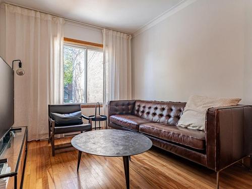 Living room - 6880 Rue Jogues, Montréal (Le Sud-Ouest), QC - Indoor Photo Showing Living Room