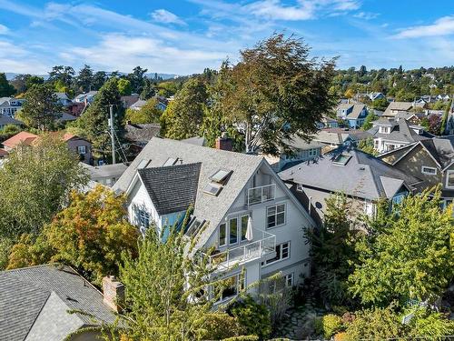 232 Richmond Ave, Victoria, BC - Outdoor With View