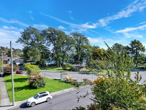 232 Richmond Ave, Victoria, BC - Outdoor With View