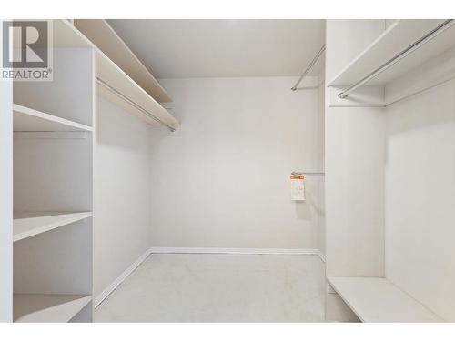 1201 738 Broughton Street, Vancouver, BC - Indoor With Storage