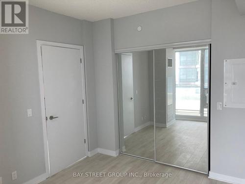 4206 - 2221 Yonge Street, Toronto, ON - Indoor Photo Showing Other Room