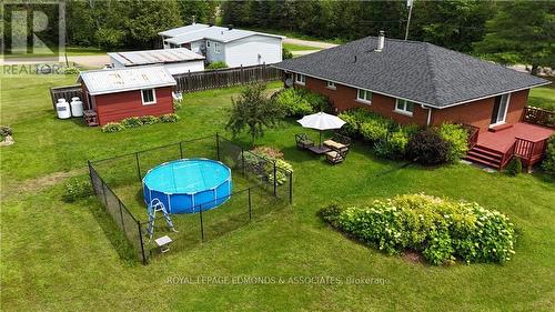 125 Griffith Wagner Road, North Algona Wilberforce, ON - Outdoor With Above Ground Pool