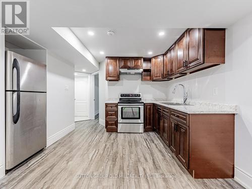 85 Fordwich Crescent, Toronto, ON - Indoor Photo Showing Kitchen With Stainless Steel Kitchen With Upgraded Kitchen