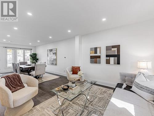 85 Fordwich Crescent, Toronto, ON - Indoor Photo Showing Living Room