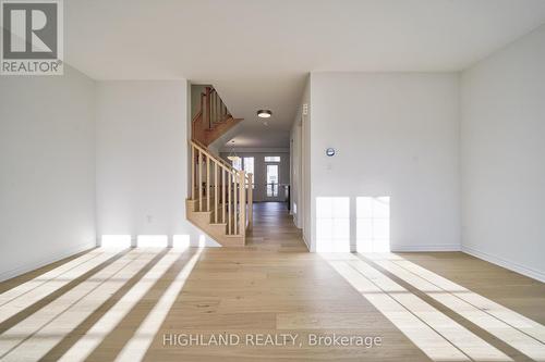 2 - 1210 Poppy Gardens, Oakville, ON - Indoor Photo Showing Other Room