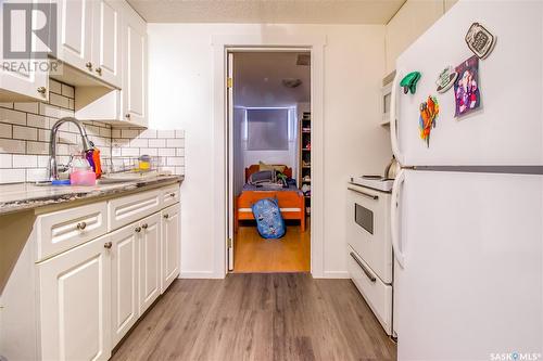 620 5Th Avenue N, Saskatoon, SK - Indoor Photo Showing Kitchen