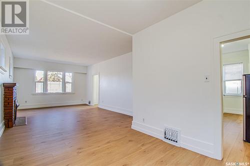 620 5Th Avenue N, Saskatoon, SK - Indoor With Fireplace