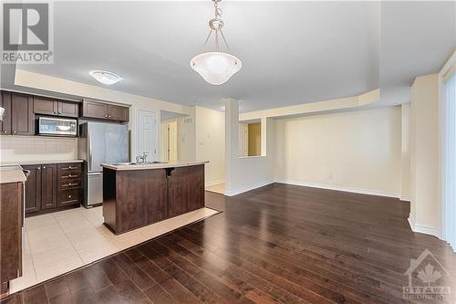 135 Bluestone Private Unit#2, Ottawa, ON - Indoor Photo Showing Kitchen