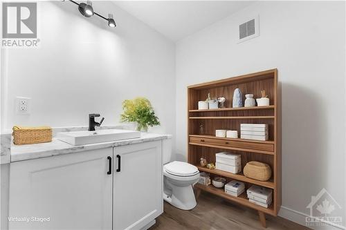 5084 Canon Smith Drive, Fitzroy Harbour, ON - Indoor Photo Showing Bathroom