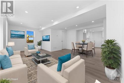 5084 Canon Smith Drive, Fitzroy Harbour, ON - Indoor Photo Showing Living Room