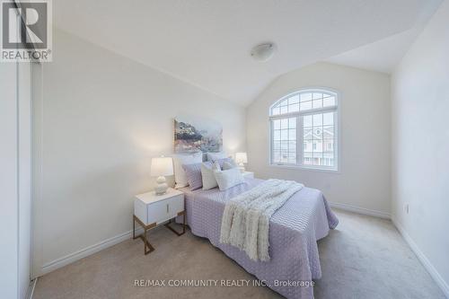 1009 Dragonfly Avenue, Pickering, ON - Indoor Photo Showing Bedroom