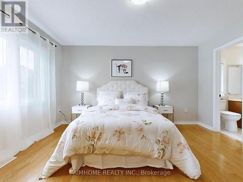 98 Ames Crescent, Aurora, ON - Indoor Photo Showing Bedroom