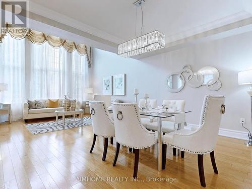 98 Ames Crescent, Aurora, ON - Indoor Photo Showing Dining Room