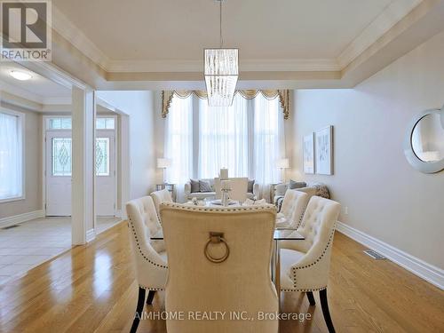 98 Ames Crescent, Aurora, ON - Indoor Photo Showing Dining Room