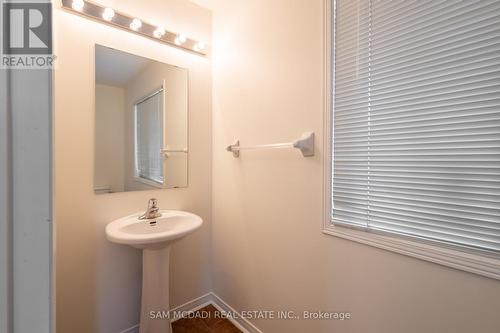 3091 Turbine Crescent, Mississauga, ON - Indoor Photo Showing Bathroom