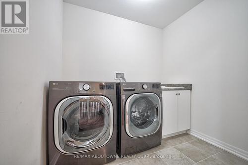 69 Bowbeer Road, Oakville, ON - Indoor Photo Showing Laundry Room