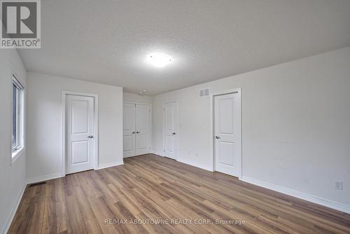 69 Bowbeer Road, Oakville, ON - Indoor Photo Showing Other Room