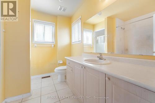 10 Linderwood Drive, Brampton, ON - Indoor Photo Showing Bathroom