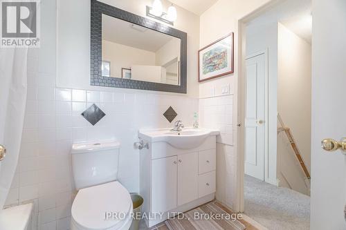 3982 Bishopstoke Lane, Mississauga, ON - Indoor Photo Showing Bathroom