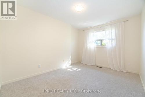 3982 Bishopstoke Lane, Mississauga, ON - Indoor Photo Showing Other Room