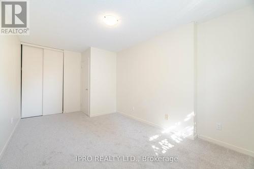 3982 Bishopstoke Lane, Mississauga, ON - Indoor Photo Showing Other Room