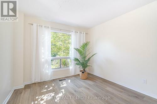 3982 Bishopstoke Lane, Mississauga, ON - Indoor Photo Showing Other Room