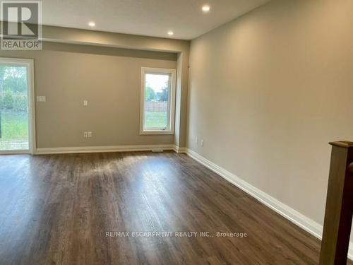 8 Bayberry Lane, Hamilton, ON - Indoor Photo Showing Other Room