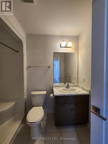 60 - 1169 Garner Road E, Hamilton, ON - Indoor Photo Showing Bathroom