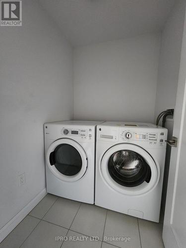 60 - 1169 Garner Road E, Hamilton, ON - Indoor Photo Showing Laundry Room