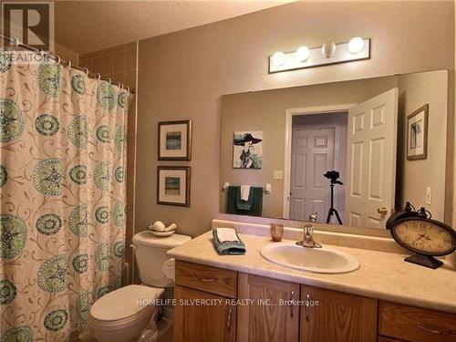 7 Snowdrop Crescent, Kitchener, ON - Indoor Photo Showing Bathroom