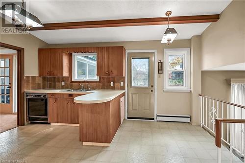 Eat-in kitchen with back yard access - 16 Harvest Lane, Brantford, ON - Indoor