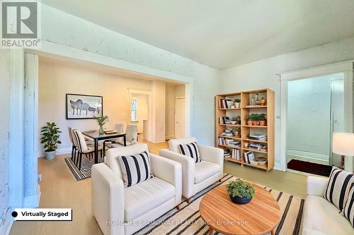 1356 Caroline Street, Burlington, ON - Indoor Photo Showing Living Room