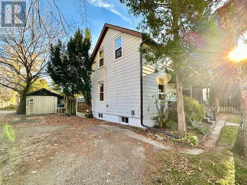 1356 Caroline Street, Burlington, ON - Outdoor