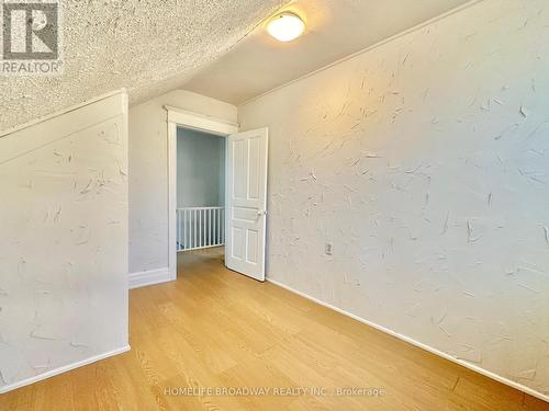 1356 Caroline Street, Burlington, ON - Indoor Photo Showing Other Room